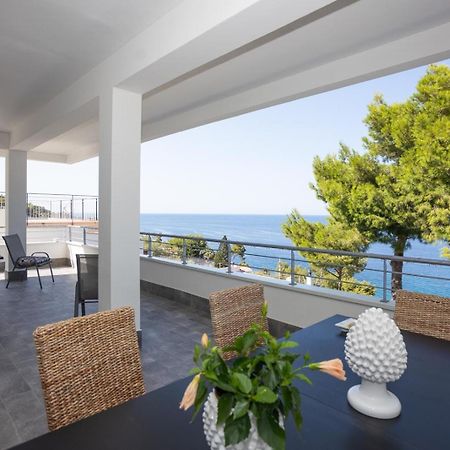 Mondello Addaura Addisio Suite Palermo Exterior photo